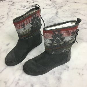 toms nepal boots